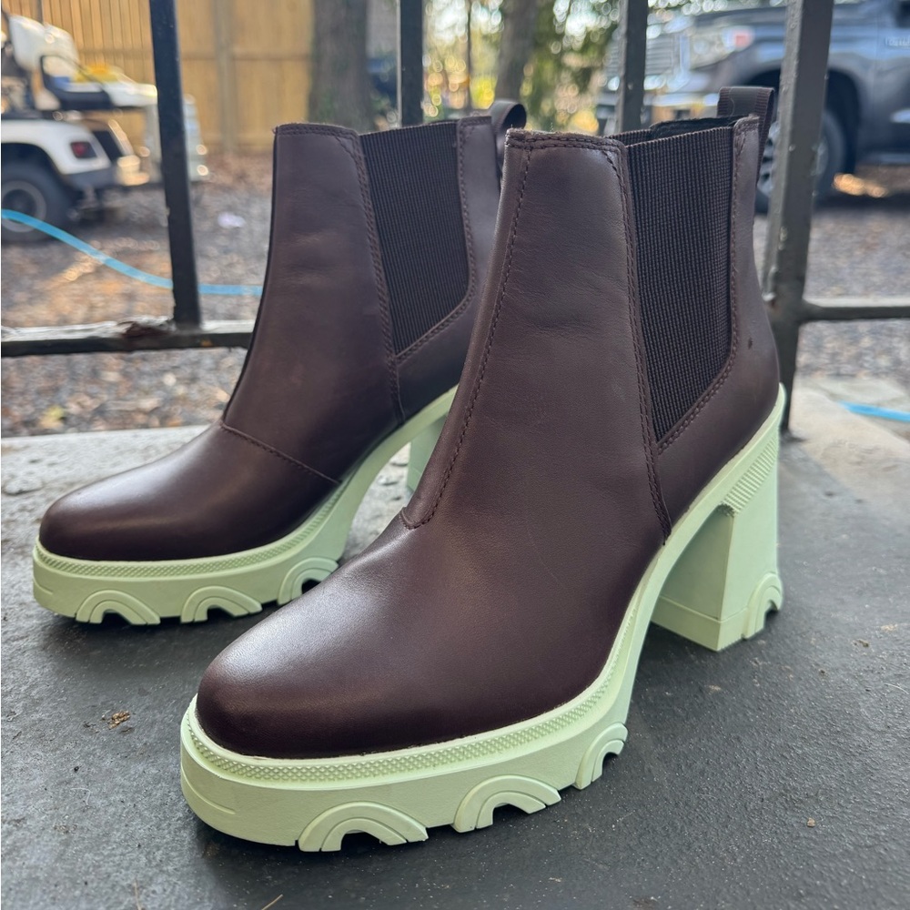 Sorel Brown Heeled Boots with Green Soles
